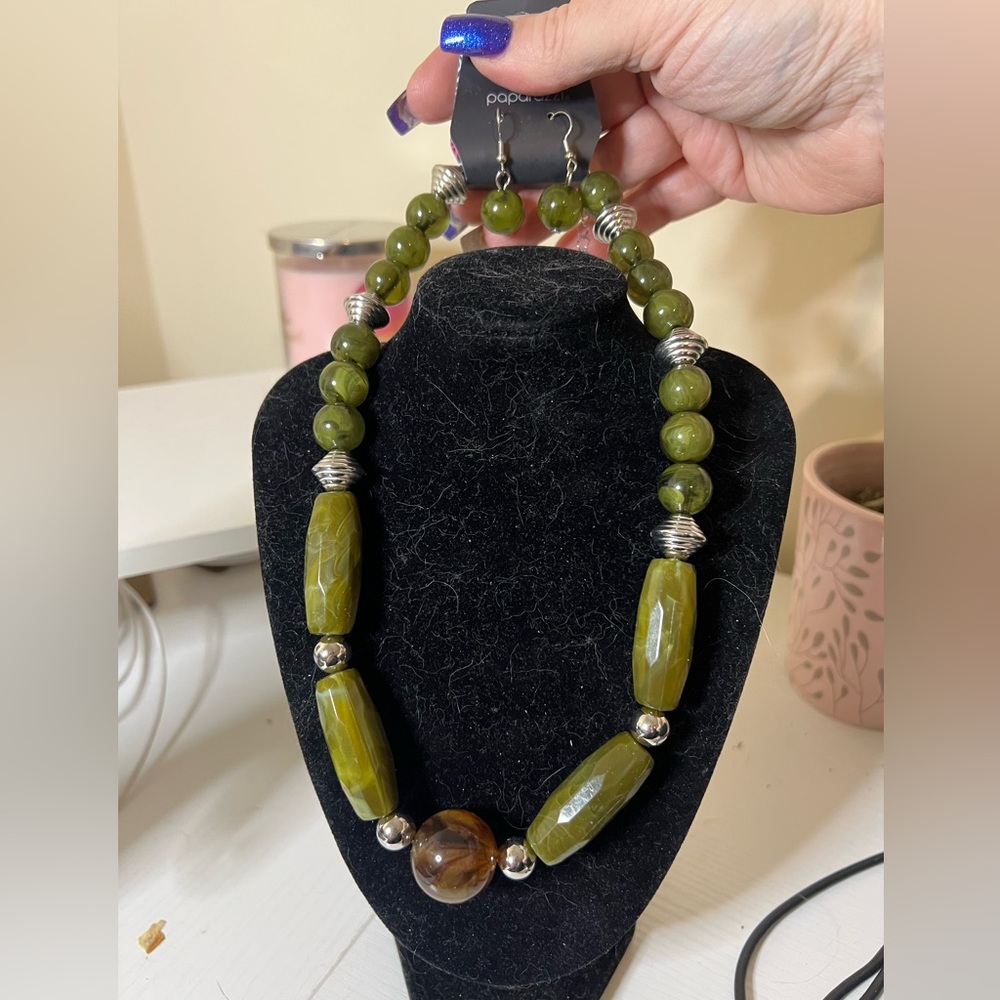 Green Beaded Statement Necklace with Earrings -Paparazzi